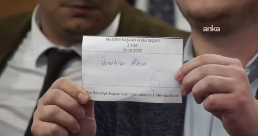 Bayrampaşa Belediyesi'nde ortalık karıştı! AK Parti İstanbul İl Başkanı Abdullah Özdemir ilk kez bu kadar sinirlendi!