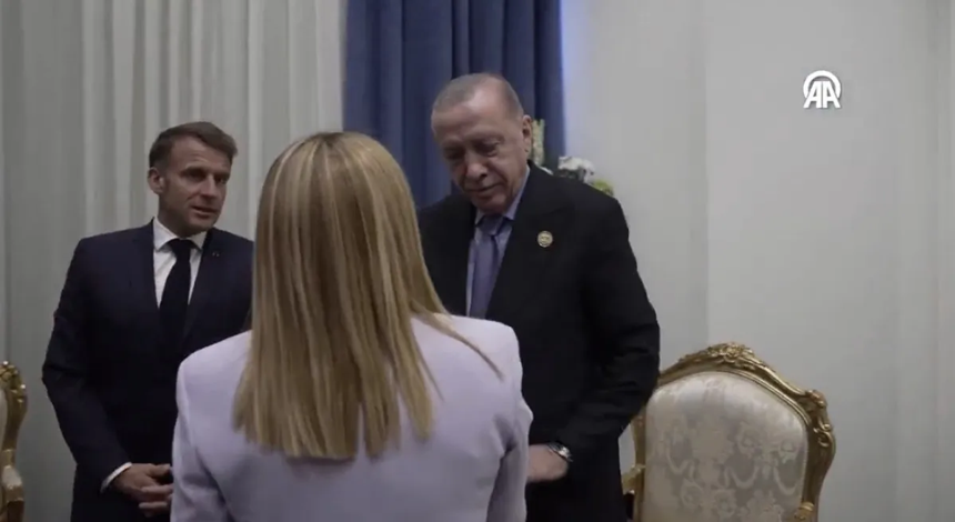 Cumhurbaşkanı Recep Tayyip Erdoğan ile Giorgia Meloni'nin ''sigara'' diyaloğu liderleri güldürdü: “Bıraktırmam lazım" - Resim : 4