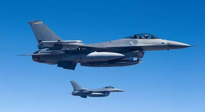 ABD batmak üzere olan F-35’leri S-400 kullanan Hindistan’a satmak istiyor! Aynı nedenle Türkiye programdan çıkarılmıştı