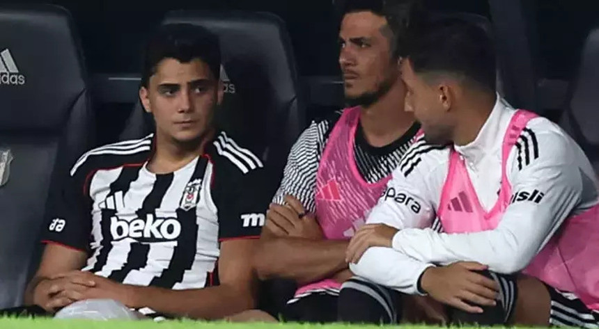 Beşiktaş kötü haberi duyurdu: Sadece 4 dakika oynamıştı!