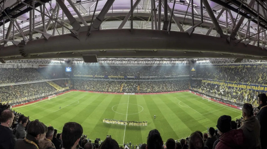 Fenerbahçe - Galatasaray derbisinin bilet fiyatları belli oldu: En ucuzu bile cep yakıyor!