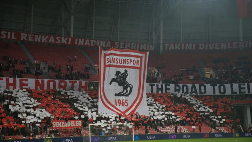 Samsunspor taraftarından AEK maçına çok özel koreografi