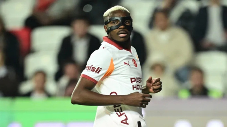 Galatasaray'da Victor Osimhen şoku! Cezalı duruma düştü!