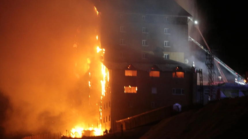 Gazelle Resort Otel'e baskın: Yine Halit Ergül yine sıfır önlem!