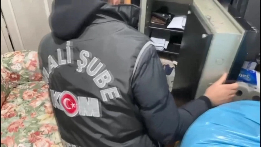 37 kişi gözaltına alındı! Kapalıçarşı'da 'kara para' aklayanlara büyük operasyon