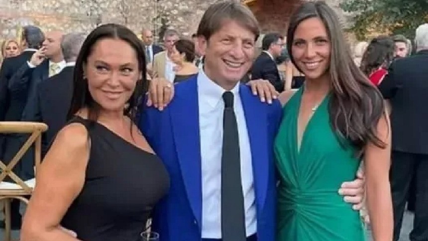 Hülya Avşar'dan yıllara meydan okuyan performans! Sahne kostümü olay oldu... - Resim : 2
