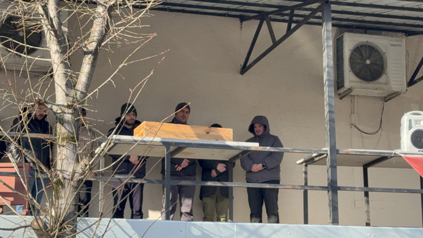 Düzce'de kahreden kaza: Aracıyla 1.5 yaşındaki oğlunu ezdi - Resim : 3