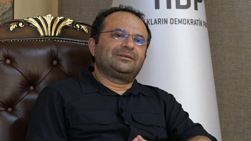 DEM hemen rahatsız oldu! Silah bırakma çağrısından sonra Tayip Temel sancılanmaya başladı