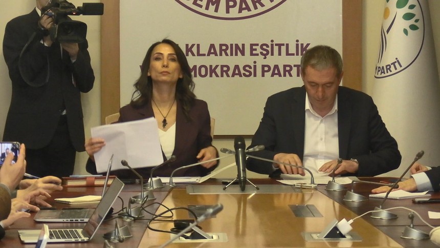 DEM Partili Hatimoğulları'ndan CHP'ye "süreci heba etmeyin" uyarısı