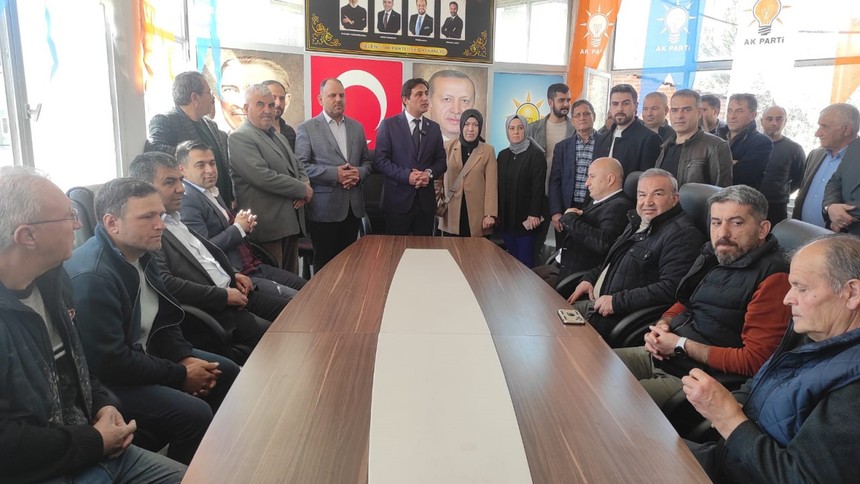 Manisa Selendi'de YRP'den istifa edip topluca AK Parti'ye katıldılar - Resim : 2