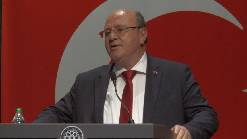 Et ve Süt Kurumu Genel Müdürü Mustafa Kayhan yolda kamyonet çarpması sonucu hayatını kaybetti