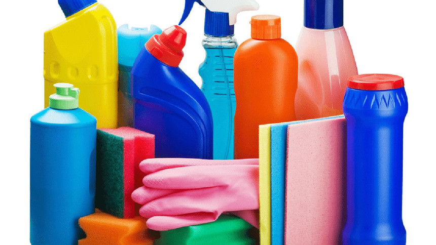 DSÖ'den şok uyarı: Evdeki temizlik ürünleri akciğerlere sigara kadar zararlı!
