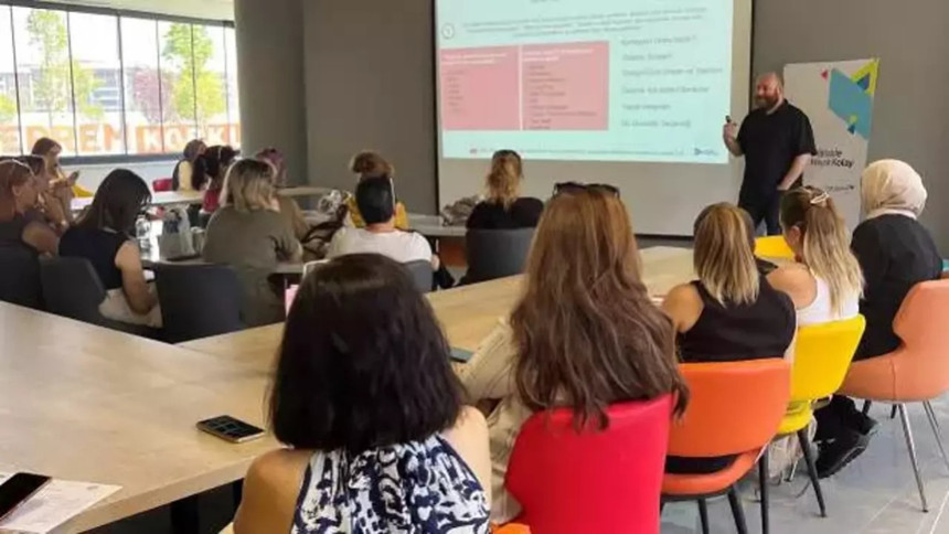 Türk Telekom’un 'Dijitalde Hayat Kolay' projesi kadın girişimcileri desteklemeye devam ediyor