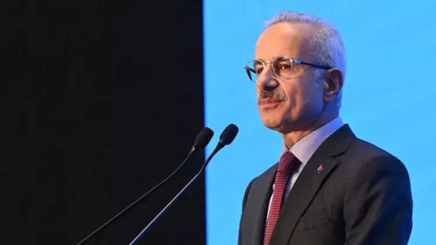 Bakan Uraloğlu: Sosyal medyaya yaş sınırı için çalışmalar hız kazandı - Resim : 2
