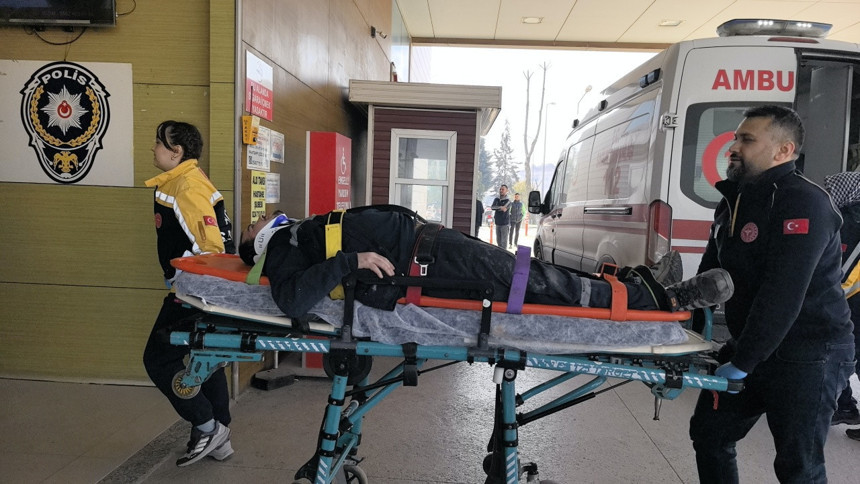 İnegöl’de iş kazası! Cam takarken 5 metreden düşen işçi ağır yaralandı