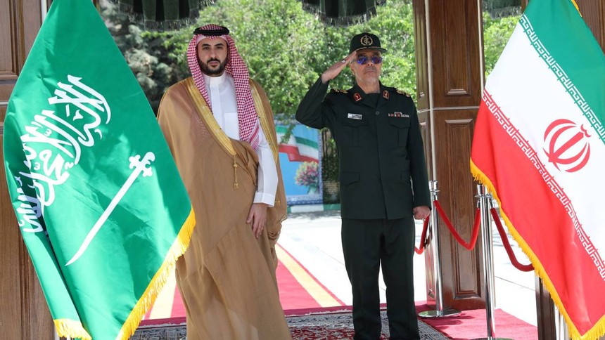 Suudi Arabistan Tahran'a yıllar sonra gerçekleşen ziyaret