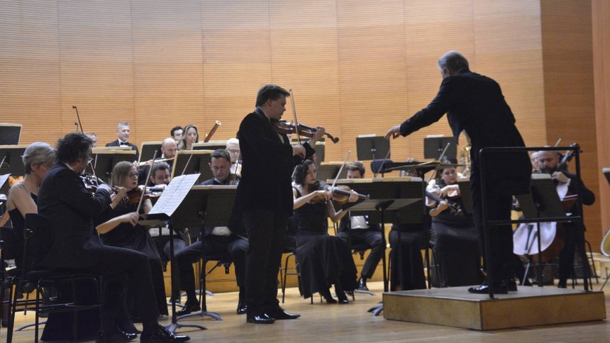 Keman virtüözü Daniil Bulayev Bursa'da konser verdi