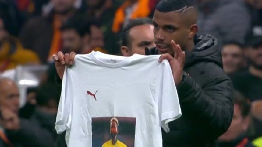 Mario Lemina, Aaron Boupendza'yı unutmadı: Maç sonu beğeni toplayan hareket