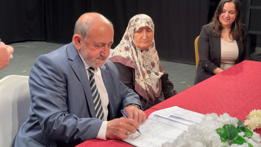 Aşkın yaşı yoktur... Tosya Huzurevinde tanışıp evlendiler