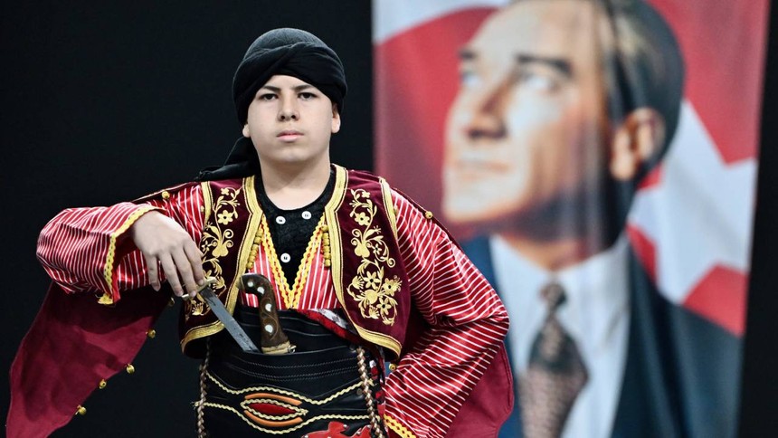 Düzce iki gün boyunca Halk Oyunlarına doyacak: Yıldızlar Türkiye Şampiyonası başladı - Resim : 2