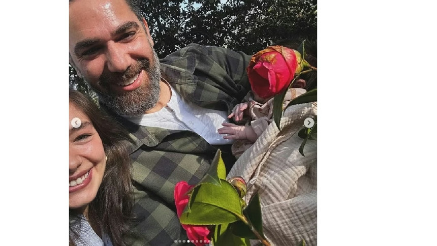 Neslihan Atagül ve Kadir Doğulu'dan tatlı gizem: Minik Aziz'in yüzünü gülle sakladılar!