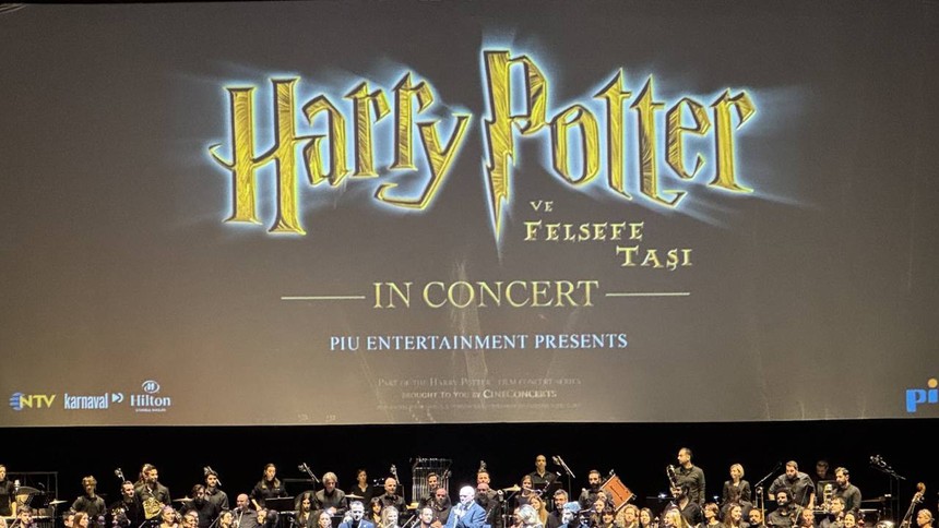 Harry Potter ve Felsefe Taşı'nın müzikleri 100 kişilik orkestrayla yorumlandı