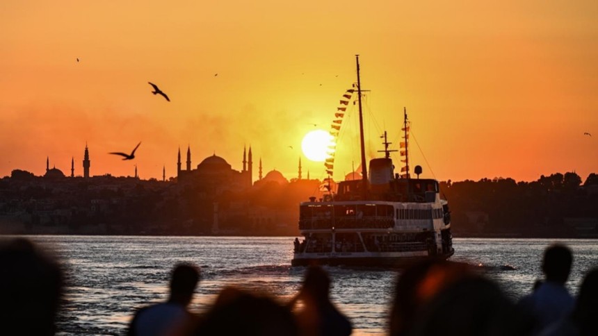 Yerli turist rekor harcama yaptı! 2024’te seyahatlere 419 Milyar TL harcandı