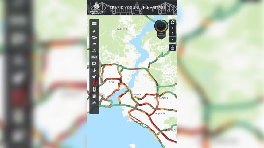 Deprem sonrası İstanbul'da panik: Megakentte trafik kilitlendi! Şehir terk mi ediliyor?