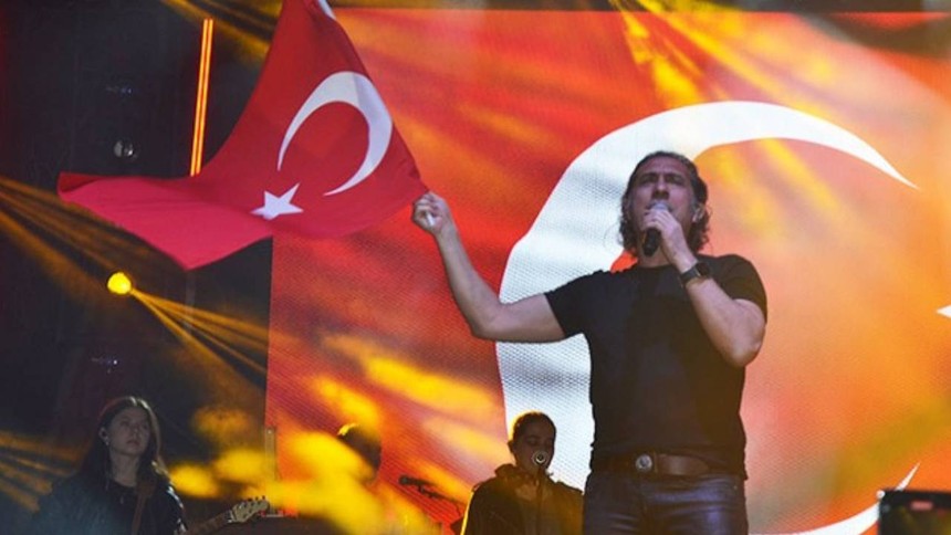 Kıraç 23 Nisan'da Seriklileri coşturdu