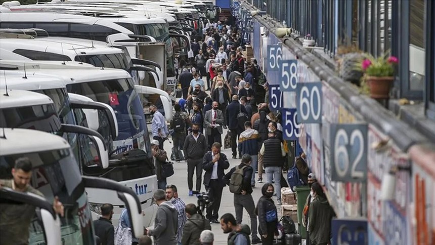 Deprem sonrası fırsatçılık! Konut ve otobüs bileti fiyatları katlandı