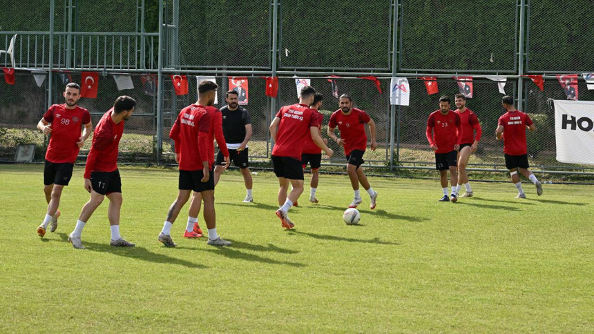 Yeni Mersin İdman Yurdu son virajda, Vanspor maçında durum netleşecek