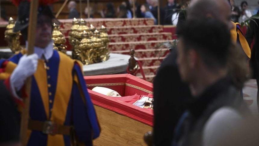 Papa Francis'in cenaze törenine Türkiye'den TBMM Başkanı Numan Kurtulmuş katılacak
