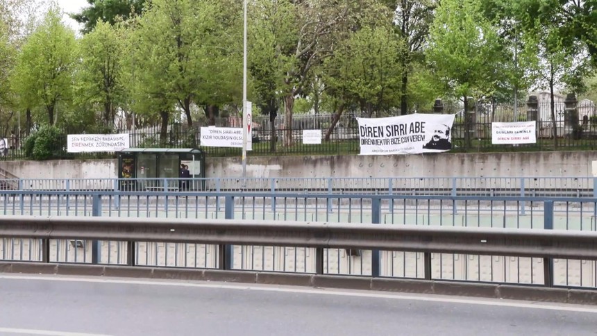 Sırrı Süreyya Önder'in annesi ve ablası hastanedeki umutlu bekleyişini sürdürüyor