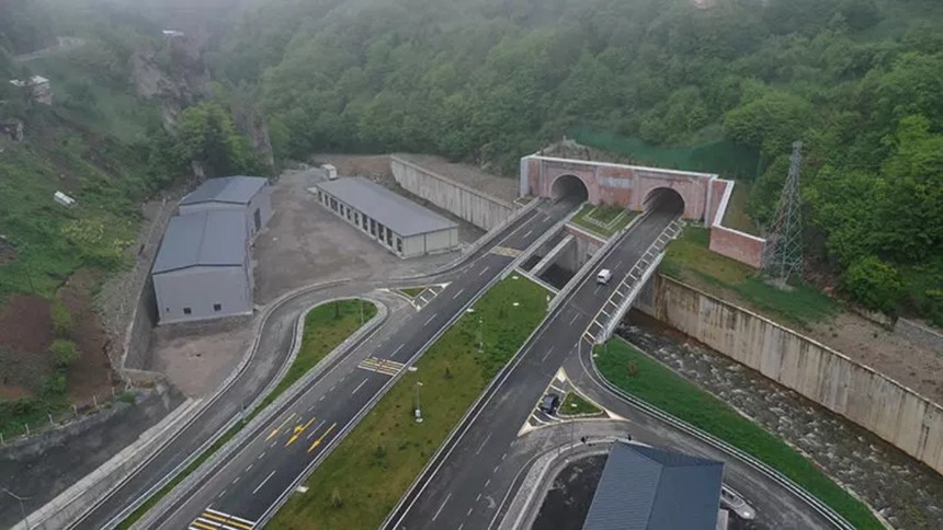 Yeni Zigana Tüneli’nde 2 yılda rekor! 3,5 milyon araç geçti, 501 milyon TL tasarruf sağlandı