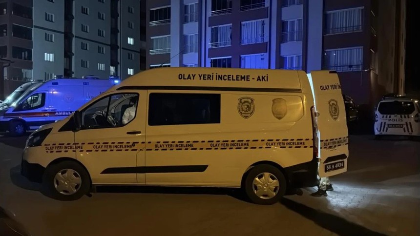 Sivas’ta korkunç cinayet: İki kardeş boğazları kesilmiş halde bulundu!