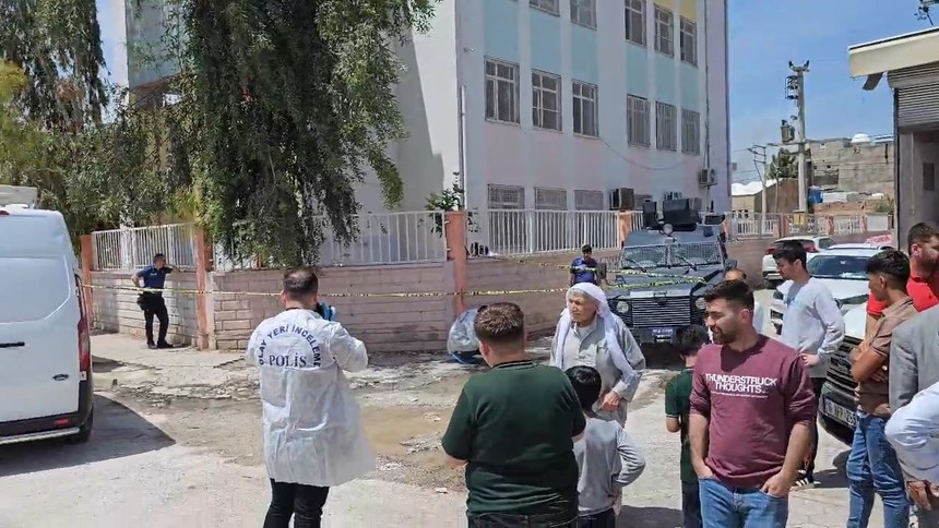 Mardin'de öğretmen cinayeti! Sınıf öğretmeni Abdurrahim Yılmaz'ı okul içinde, öğrencilerin gözü önünde vurdular - Resim : 2