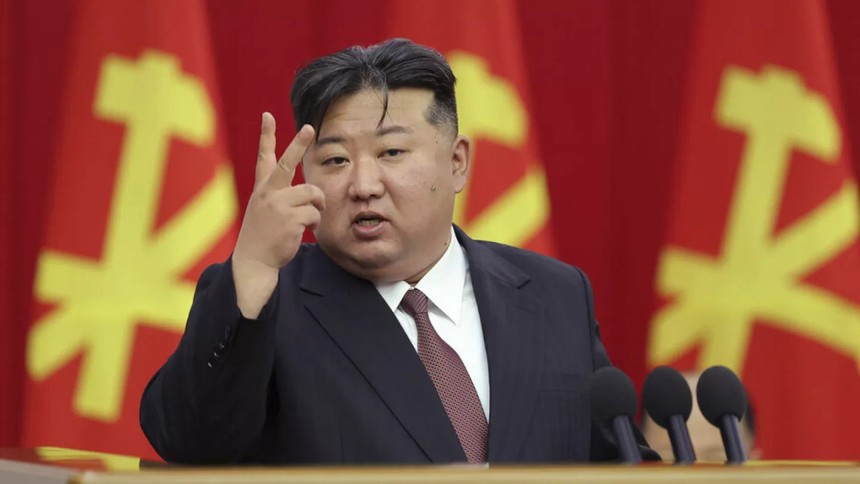 Kim Jong-un resmen dünyaya ilan etti: ABD'ye savaş tehdidi! - Resim : 2