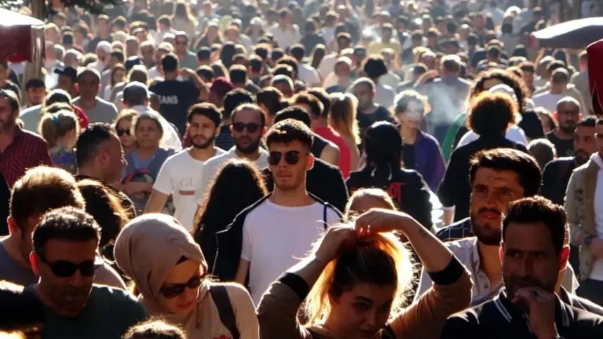 Türkiye'de yalnız yaşayanların sayısı hızla artıyor