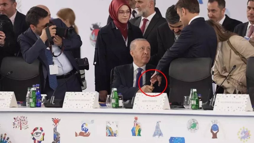 Cumhurbaşkanı Erdoğan'dan Tiran'da Macron'a unutamayacağı bir ders