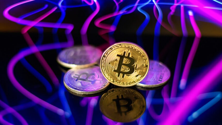 Dolardan kaçış eğilimi başladı! ABD'nin borç yükü ve mali belirsizlikler Bitcoin ve altını parlatıyor! ABD’de 3.8 trilyon dolarlık ek borç stresi