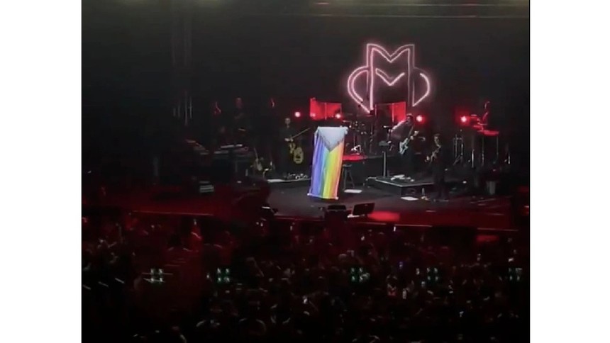Mabel Matiz'den ODTÜ konserinde olay hareket! LGBT bayrağı açtı: Seviç çığlıkları yankılandı...