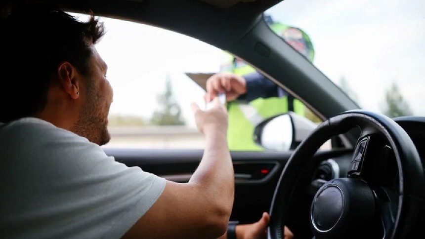 Yeni trafik cezaları 2025: Güncel trafik cezaları meclisten geçti! İşte yeni ceza tarifesi...