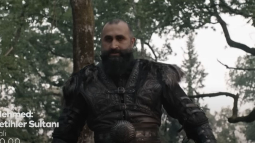 Fetihler Sultanı Şamil Kimdir? Celal Al Kaç Yaşında, Nereli, Oynadığı Diziler Neler ve Eşi Kim?