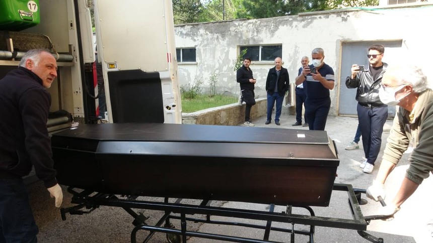Kırım Kongo Kanamalı Ateşi kabusu: Sivas'ta 2 çocuk babası Yavuz Vural Bayram günü keneden öldü - Resim : 2