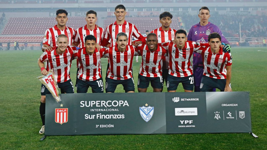 Muslera, Estudiantes kariyerine kabus gibi başladı, performansı Arjantin'de tartışma konusu oldu - Resim : 2