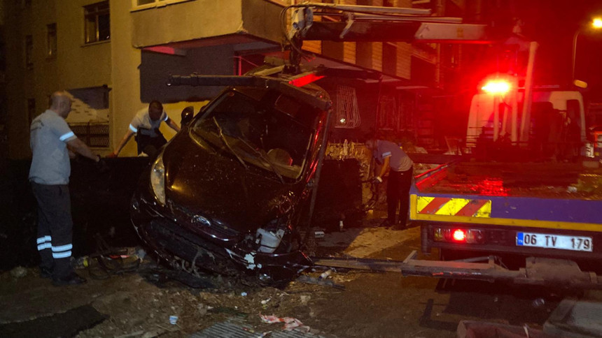 Vatandaş selde perişan! Ankara'da hasarın boyutu gün ağarınca ortaya çıktı - Resim : 3