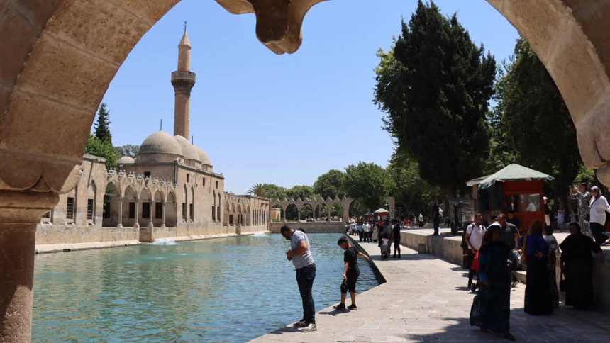 İstanbul'da sıcaktan ve nemden nefes alınmıyor! Nem oranı yüzde 99 ölçüldü, rekor kırıldı