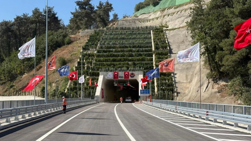 Bursa Doğancı Tüneli hizmete açıldı! 15 dakikalık yol 3 dakikaya düştü