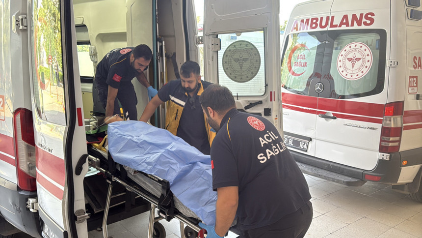 Sivas Suşehri'nde fındık işçilerini taşıyan minibüs devrildi: 3 ölü, 4'ü ağır 18 yaralı! - Resim : 3