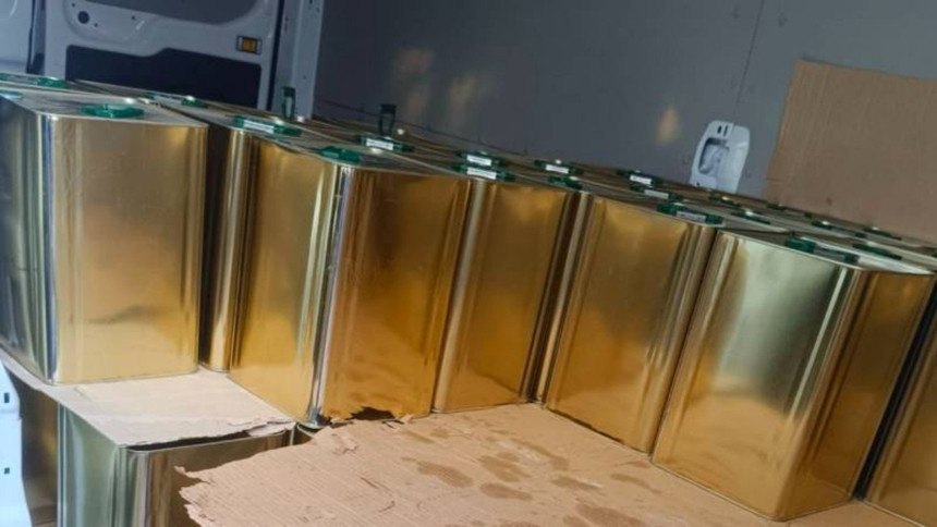 Kahramanmaraş’ta sahte zeytinyağı operasyonu! 3.200 litre yağ ele geçirildi